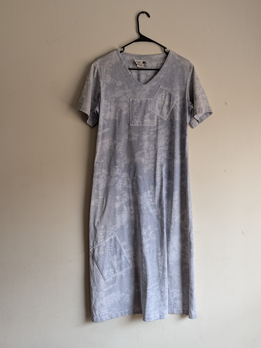 Light Gray V-Neck Midi Dress with Subtle Wash